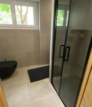 Grand T3 Terrasse Jardin Calme Proche Lac & شقة إيكس ليه با